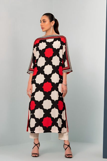 Front-view-of-Marjan-Muse-printed-long-2-piece-suit-by-Ethereal-Studio