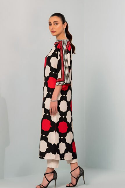 side-view-of-Marjan-Muse-printed-long-2-piece-suit-by-Ethereal-Studio